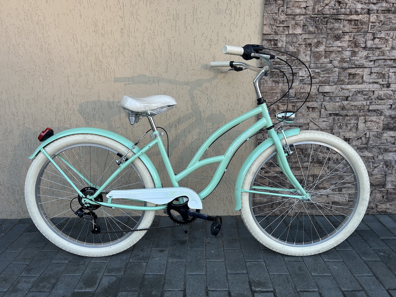 Adriatica Cruiser 26″ — jauns pludmales stila velosipēds