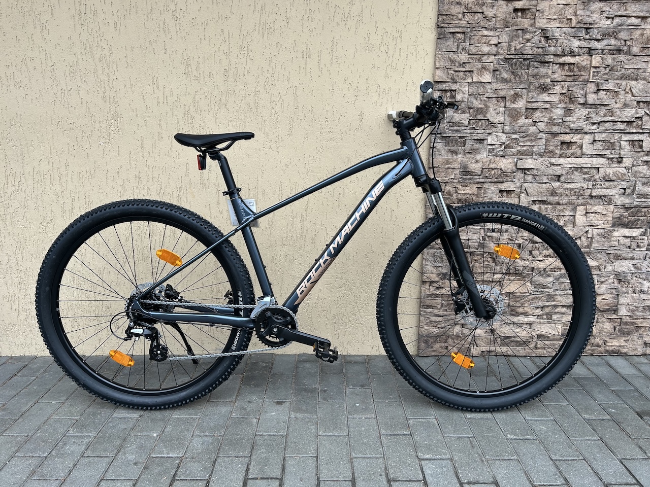 Rock Machine Manhattan 70-29 — jauns, 2026, L