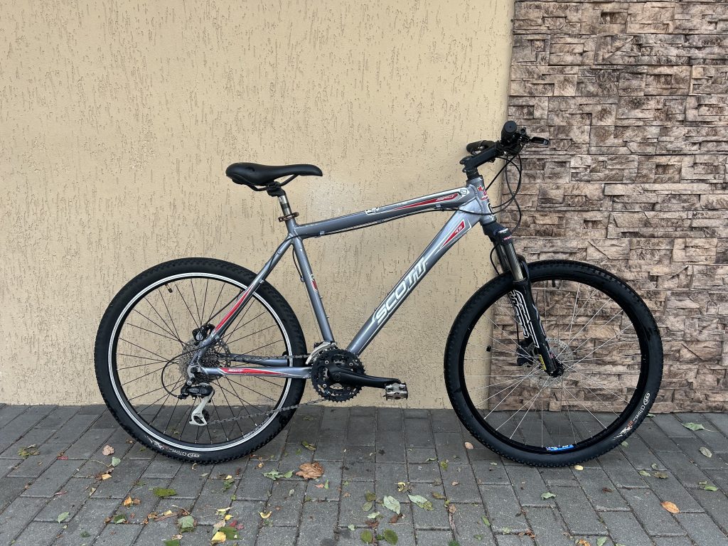 Scott Aspect HD 26″ — lietots, L rāmis