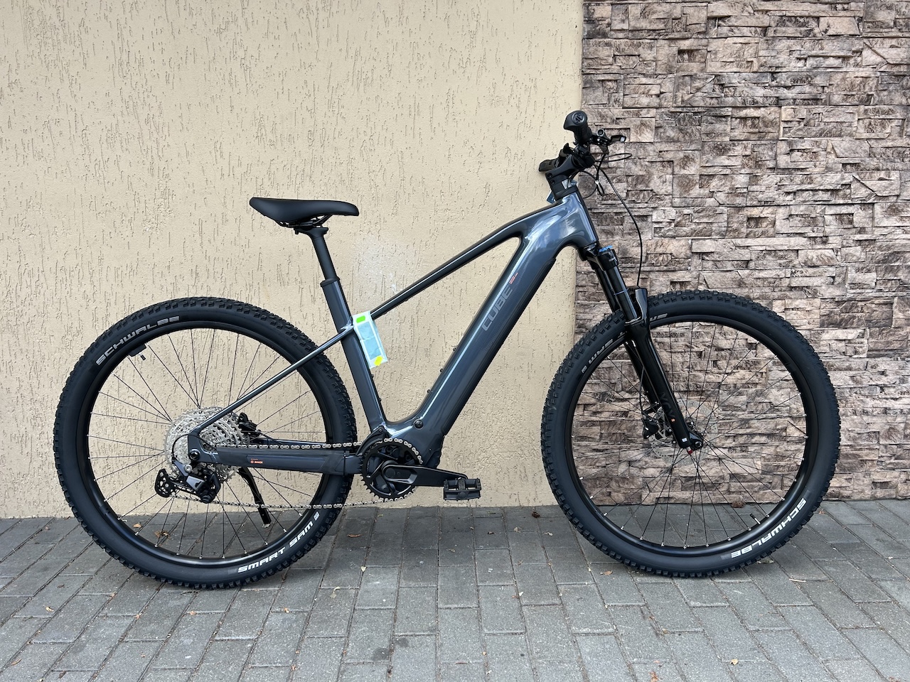 Cube Reaction Hybrid One 720 — jauns, 2027, XL