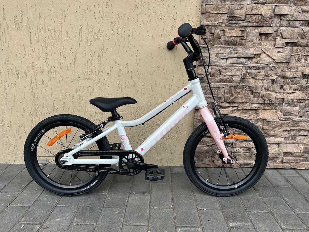 Storm Polly Lite 16″ — jauns, 6,4 kg