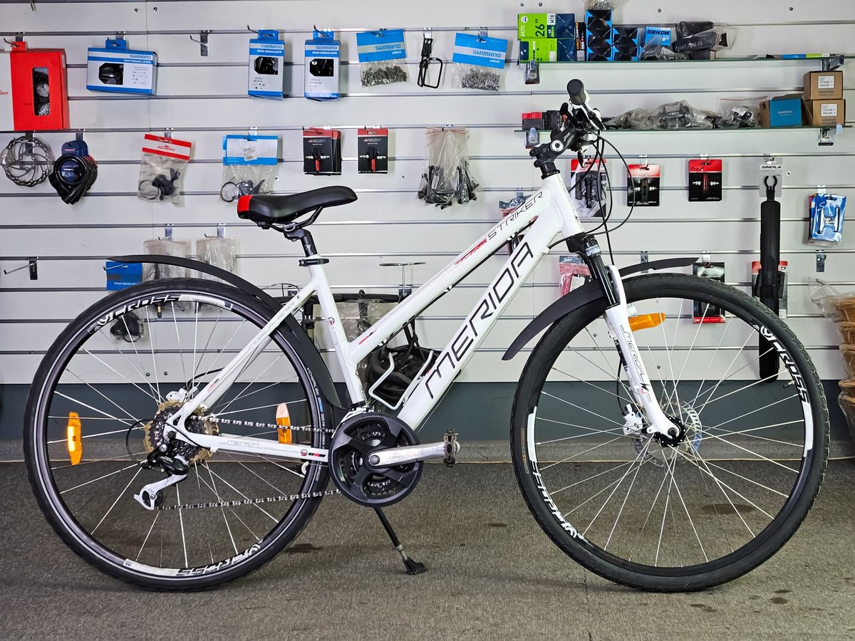 Merida Striker Crossway — 28″, 24 pārnesumi