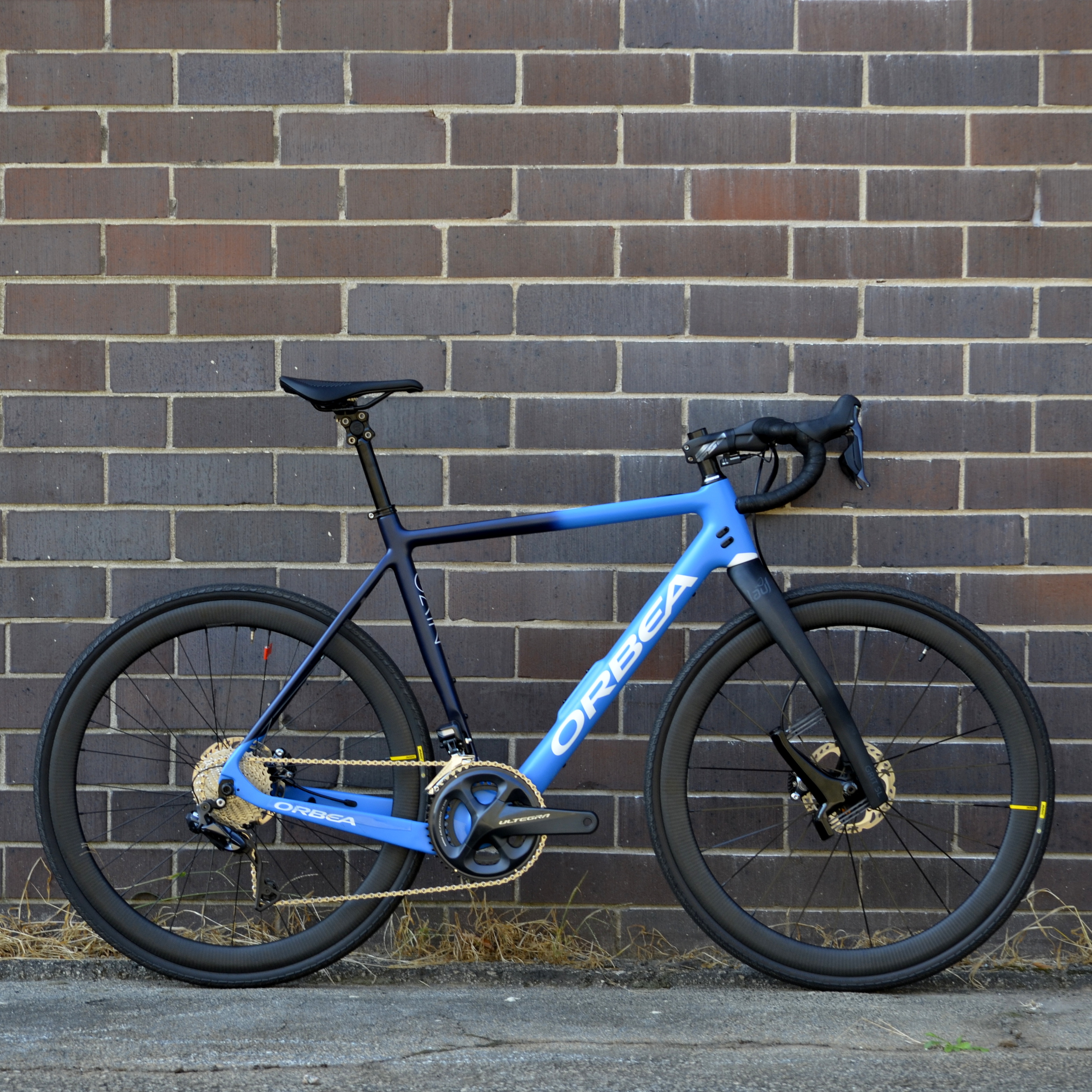 Orbea Gain с вилкой Lauf Grit SL на фотографии 2019 года