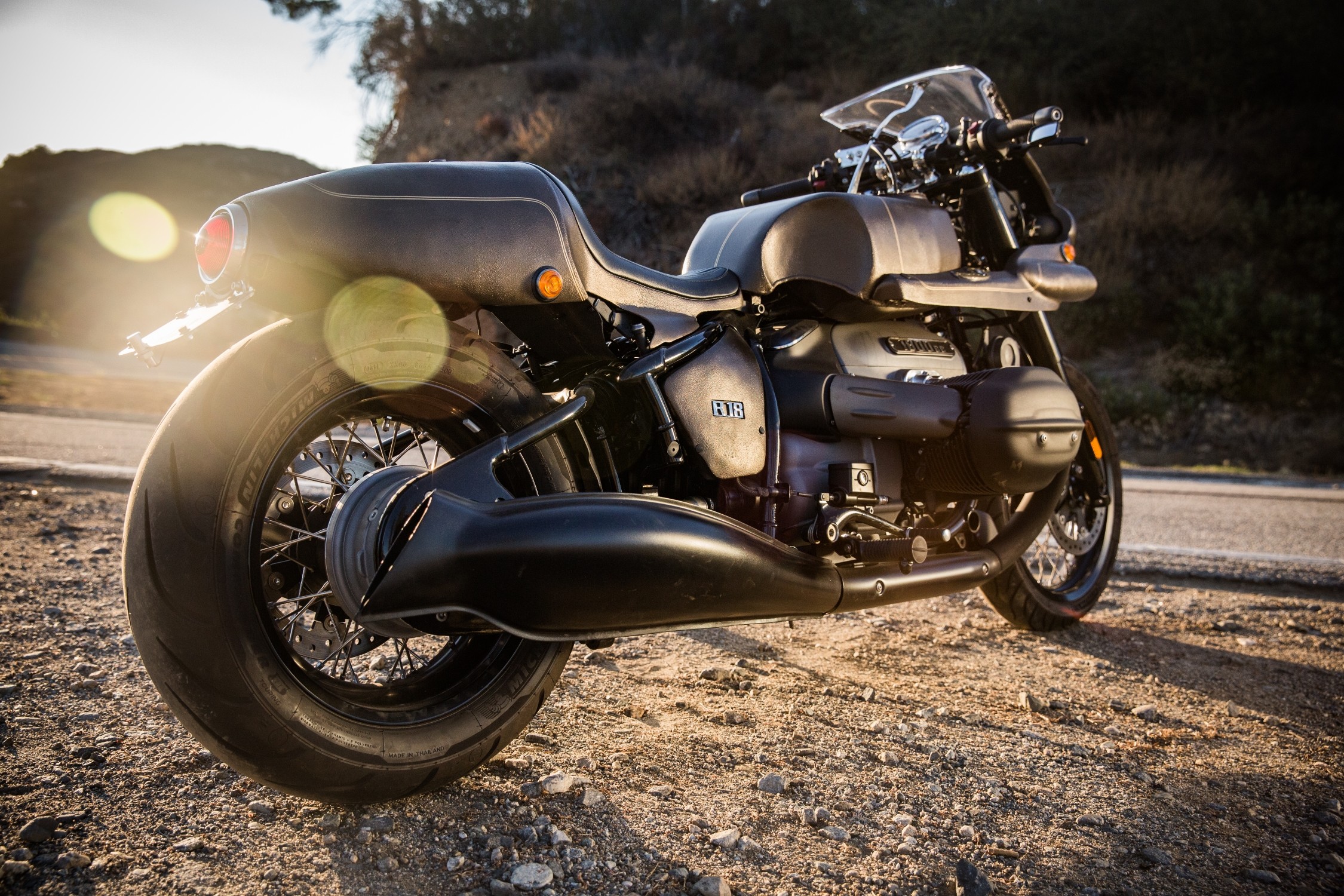 BMW R 18 The Wal работы Синъи Кимуры